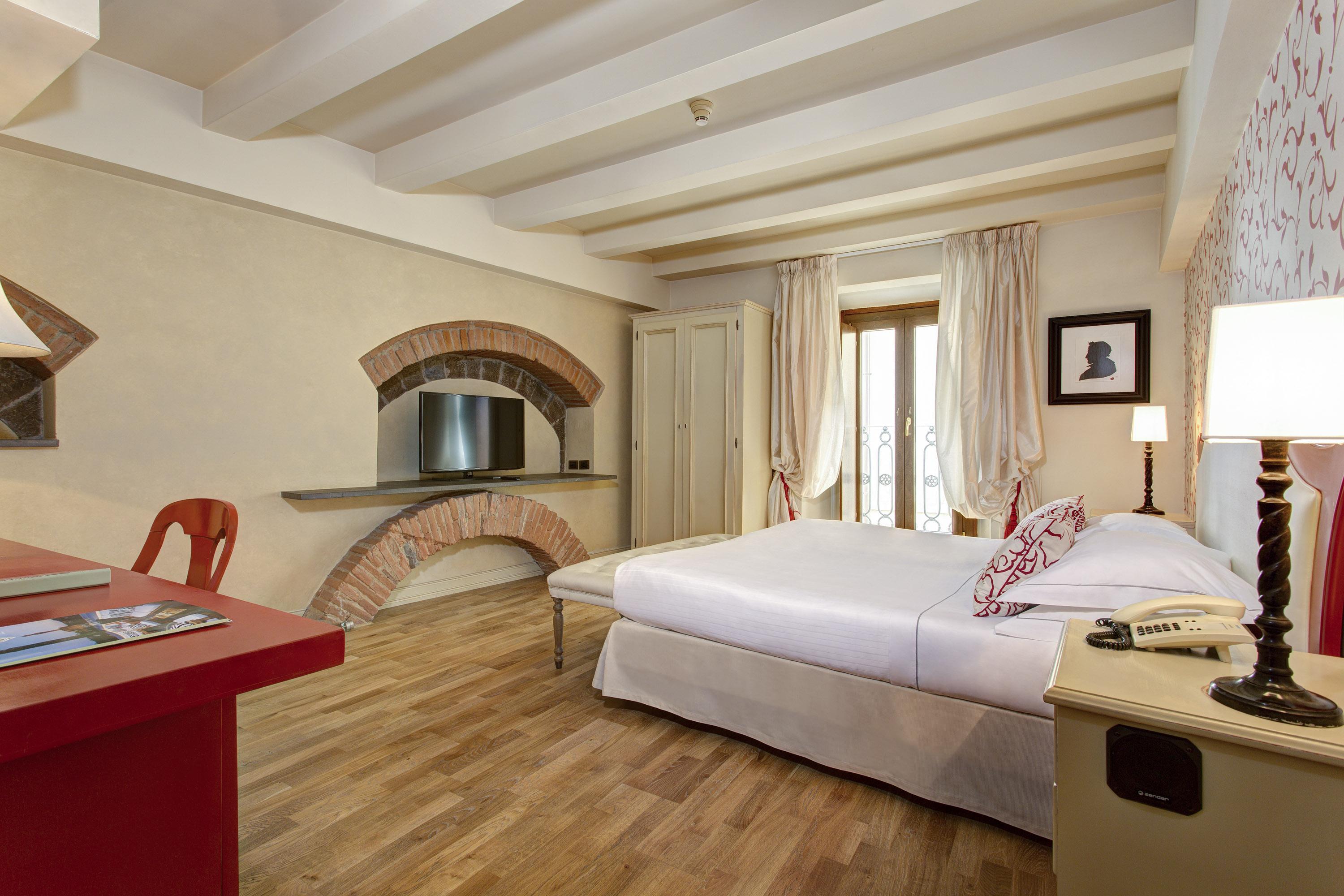 Grand Cavour Hotel