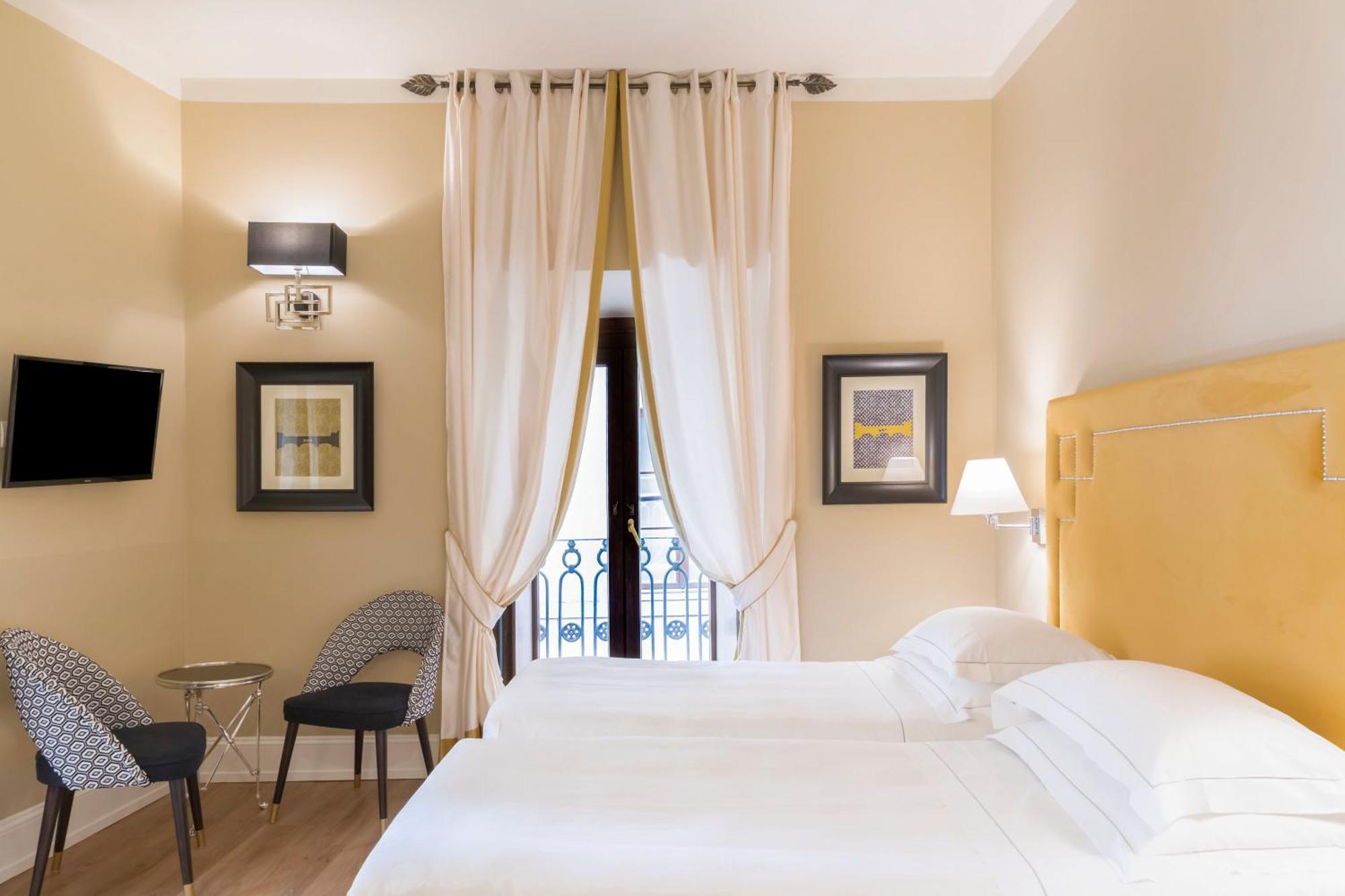 Grand Cavour Hotel